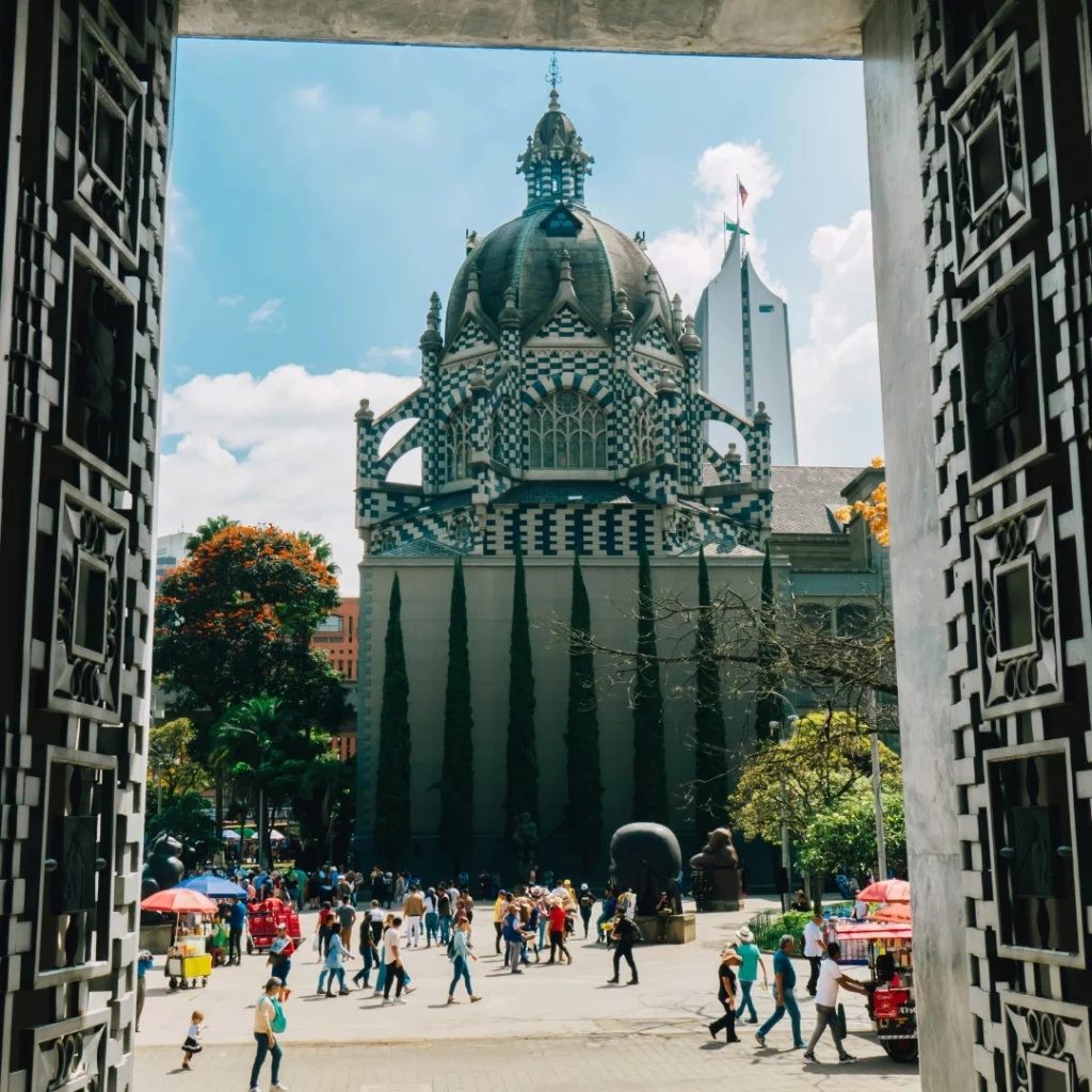 foto de medellin parque botero